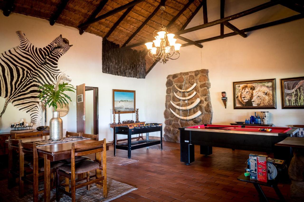 Umkumbe Safari Lodge Riverside Skukuza Buitenkant foto