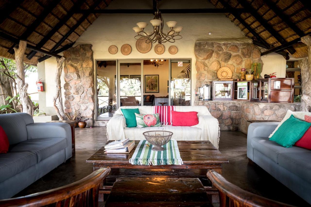 Umkumbe Safari Lodge Riverside Skukuza Buitenkant foto
