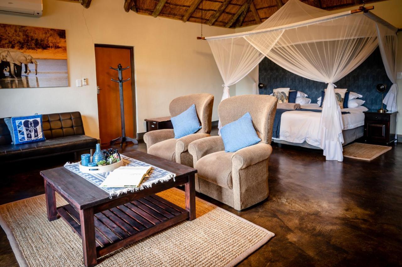 Umkumbe Safari Lodge Riverside Skukuza Buitenkant foto