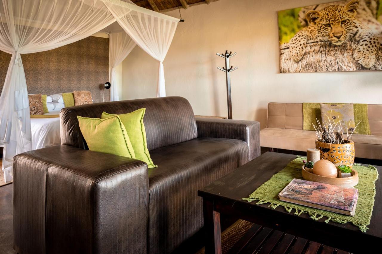 Umkumbe Safari Lodge Riverside Skukuza Buitenkant foto